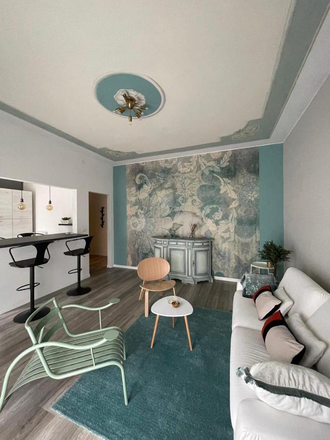Aurora Flowers - Two Rooms And Free Parking Near Center And Train Station Modena Eksteriør bilde
