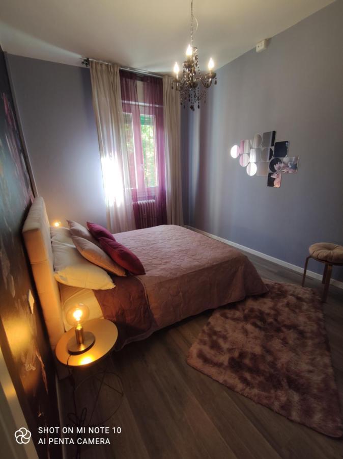 Aurora Flowers - Two Rooms And Free Parking Near Center And Train Station Modena Eksteriør bilde